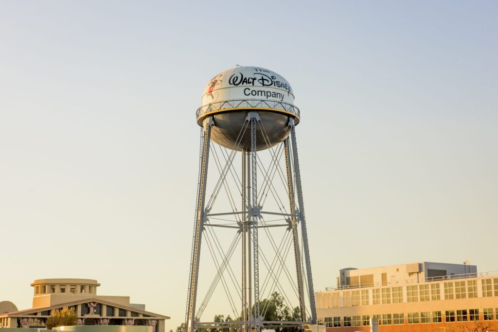 Disney’de lisanslama Studios çatısına geçiyor