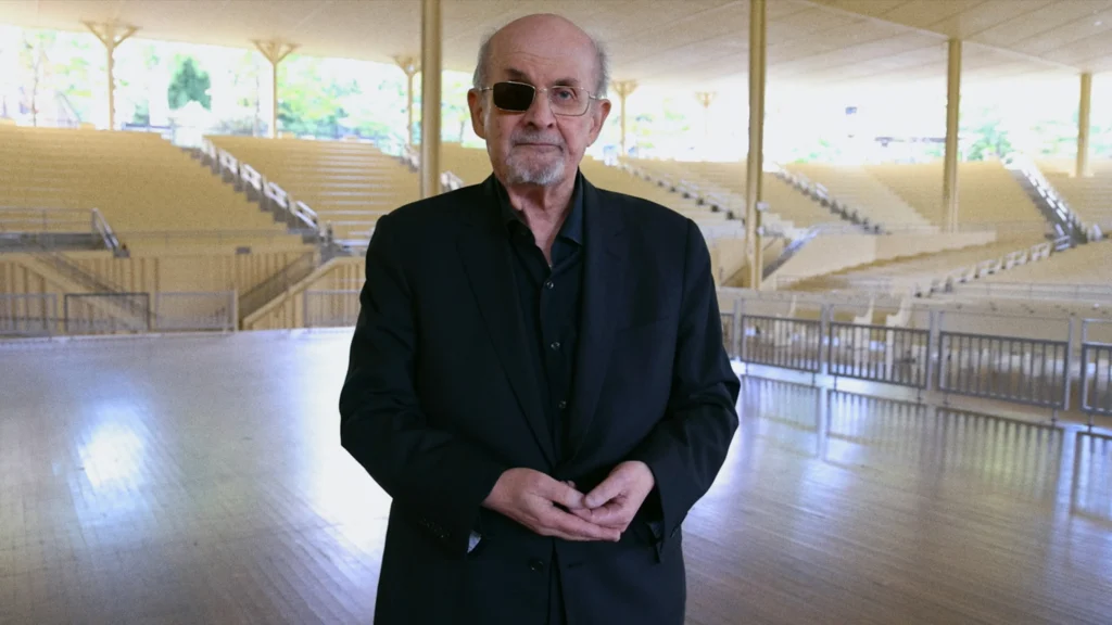 Knife incelemesi: Kamera Rushdie’den çekilmiyor