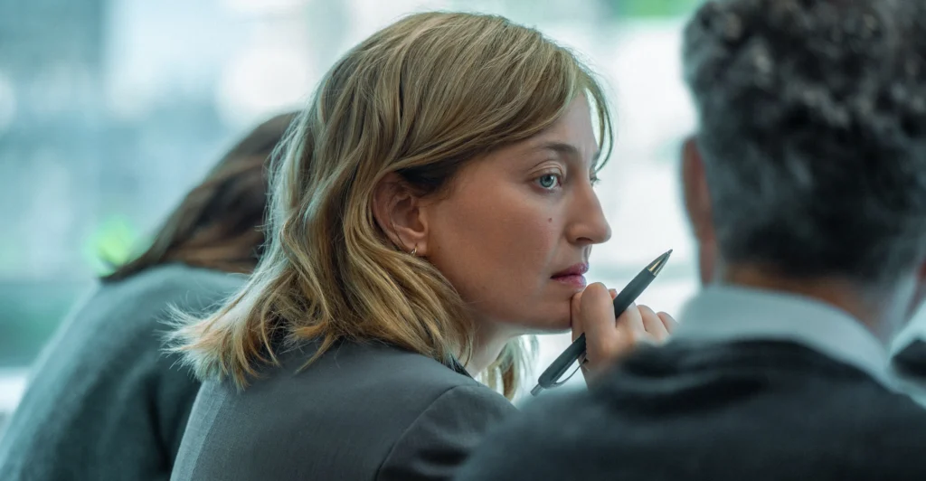 A Good Little Soldier: Ofis Hayatının İçinde